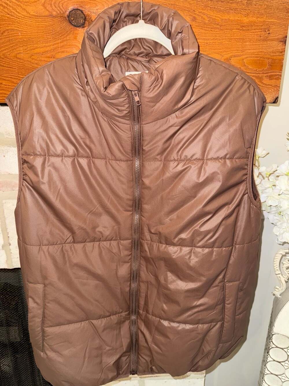 Pink Lily Puffer Vest Size S Brown Zipper Sleeveless Jacket